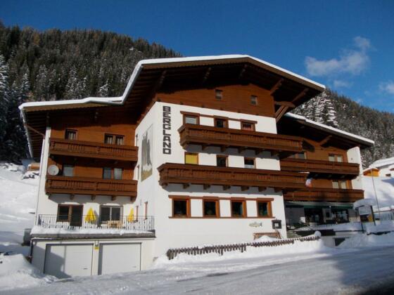 Gasthof Bergland_Außenansicht_Winter