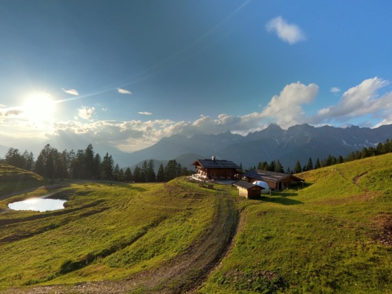 Holzknechstube im Sommer