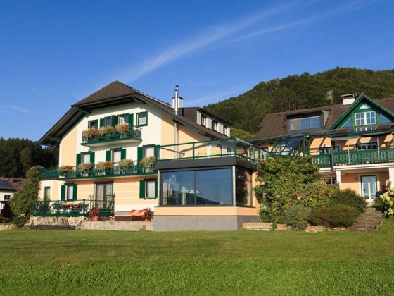 Hausbild neu  Humer Alois tour