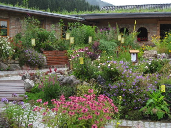 Kräutergarten beim Oberhinteregghof in Faistenau