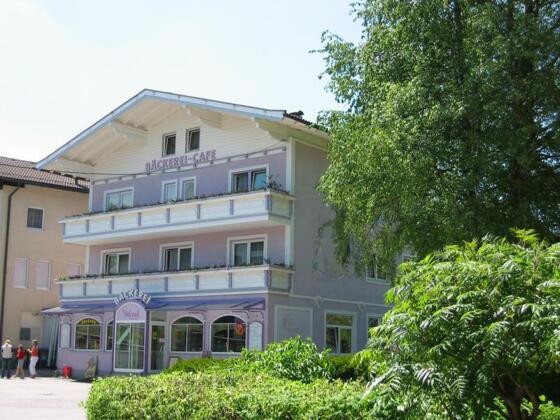 Bäckerei und Tagescafe