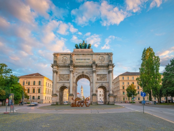 Radtour Sightseeing - Siegestor Triumphbogen in München