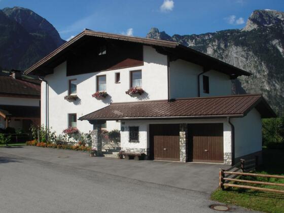 Haus Bergheimat im Sommer