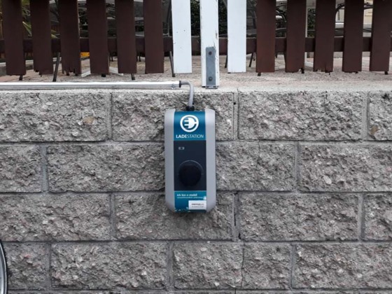 E- Auto Ladestation Cafe Eichhorn