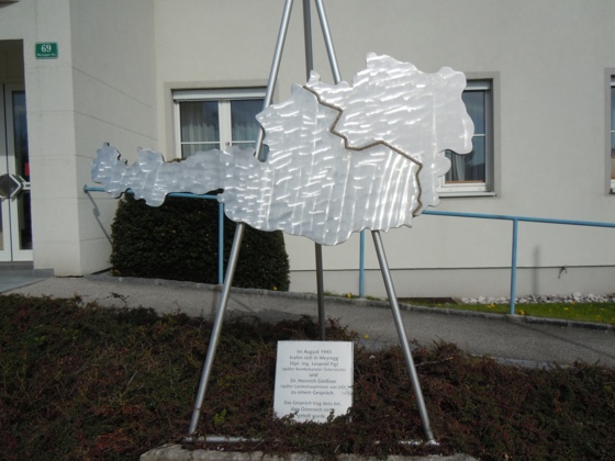 Stahlplastik ungeteiltes Östereich