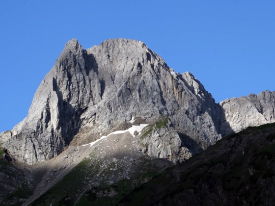 Lamsenspitze mit Nordostkante