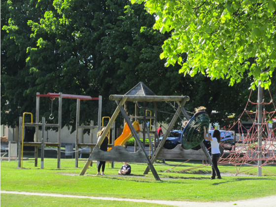 Spielplatz beim See