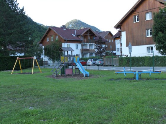 Kinderspielplatz Rettenbach Holzplatz