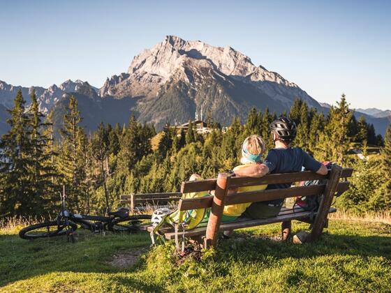 Ausblick vom Toten Mann über den Hirschkaser zum Hochkalter