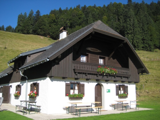 Ramsauhütte/Sommerbetrieb Mai/Mitte Oktober