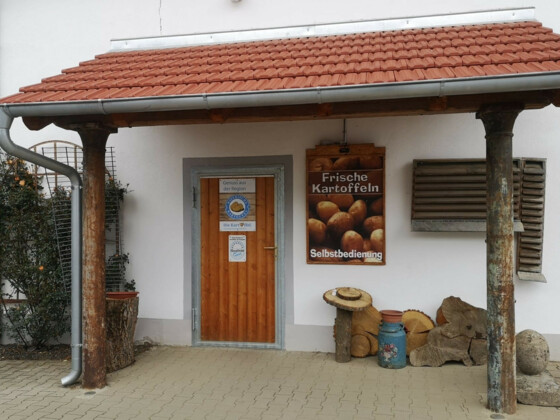 Eingang zum Hofladen Lorenz in Abensberg (Offenstetten)