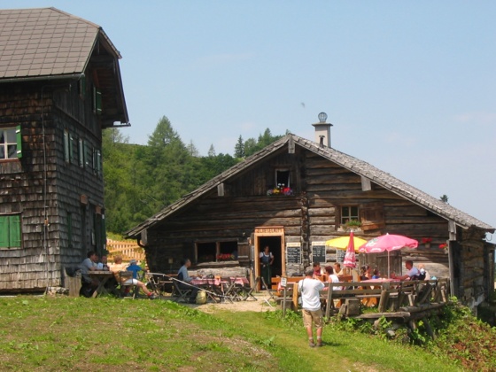 Zwieselalmhütte im Wandergebiet Zwieselalm in Gosau am Dachstein