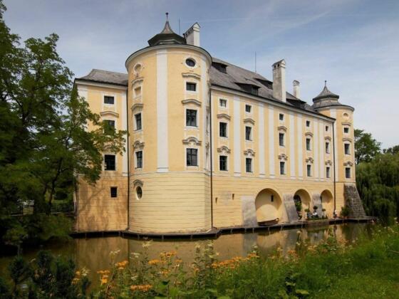 Wasserschloss Bernau, Fischlham