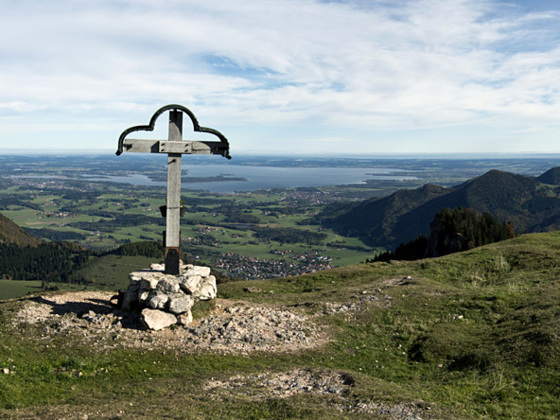 Panoramablick vom Laubenstein auf den Chiemgau und die Kampenwand