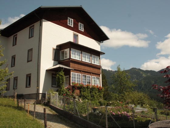 Schüler- und Erholungsheim der Kreuzschwestern Gosau