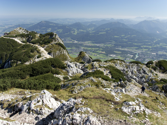Ausblick vom Salzburger Hochthron zum Geiereck (Seilbahnstation)