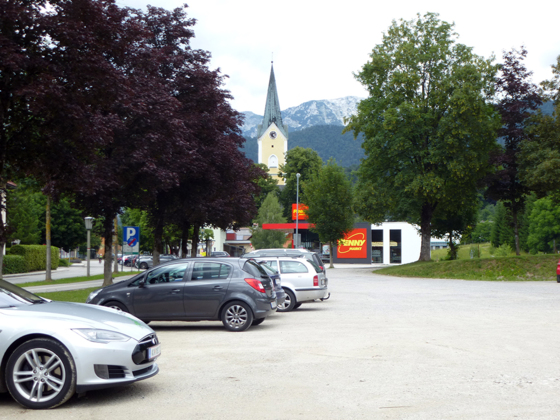 Parkplatz in Windischgarsten, Nähe Kirche und Spielplatz