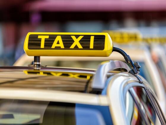 Taxi