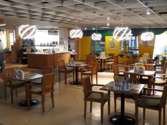 Leiner Möbelhaus Restaurant