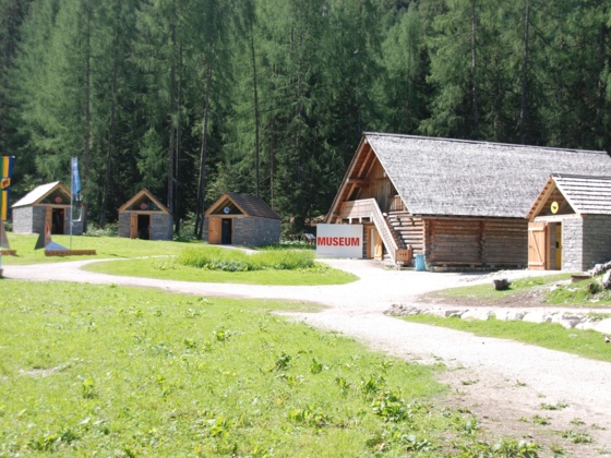 Gelände Höhlenmuseum