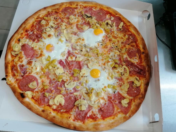 2021_Pizza_Smails_Pizzeria