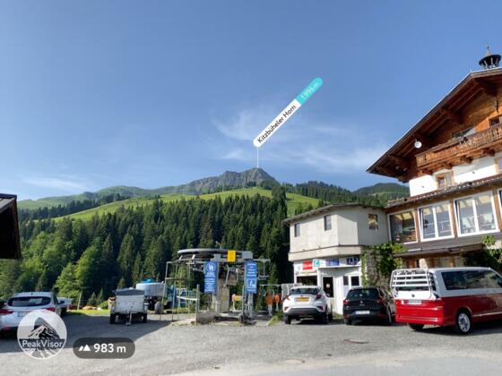 Start beim Pointenhof mit Blick auf den Gipfel
