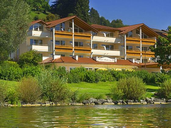 Hotel-Fischer-am-See.jpg