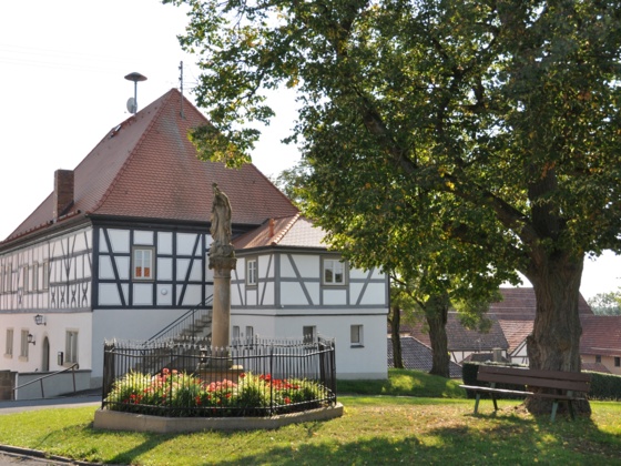 Dorfplatz in Herbstadt