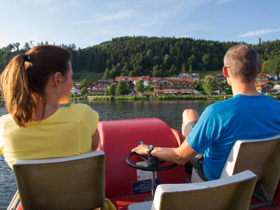 wassersport-tretboot-hopfensee.jpg