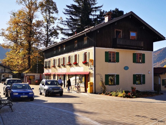 1621, vor genau 400 Jahren, wurde die Hofstelle des Bachhäusls errichtet. Der heutige Bau stammt von 1895.