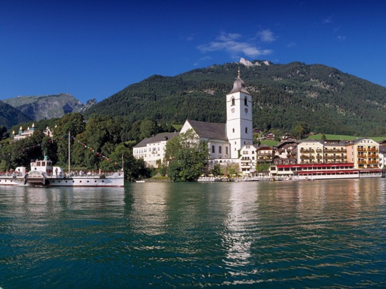 Kaiser Franz Josef Schiff mit Kirche