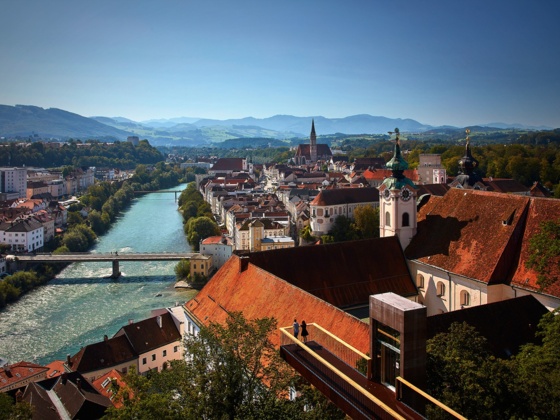 Steyrer Altstadt und Blick ins Ennstal