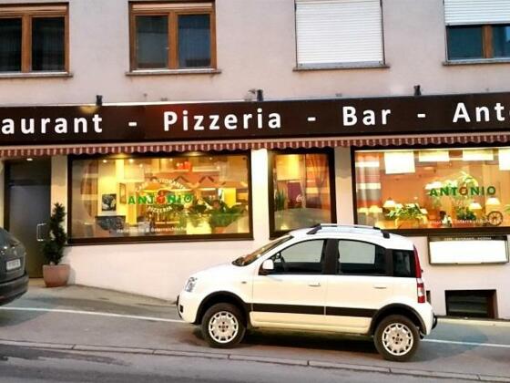 Pizzeria