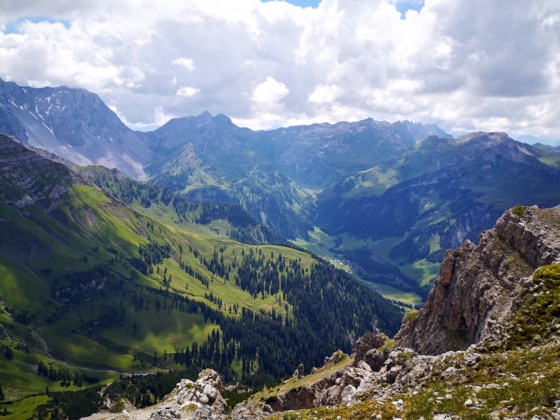 Blick hinunter Richtung Nenzinger Himmel