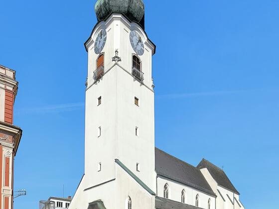 Stadtpfarrkirche Wels Westansicht