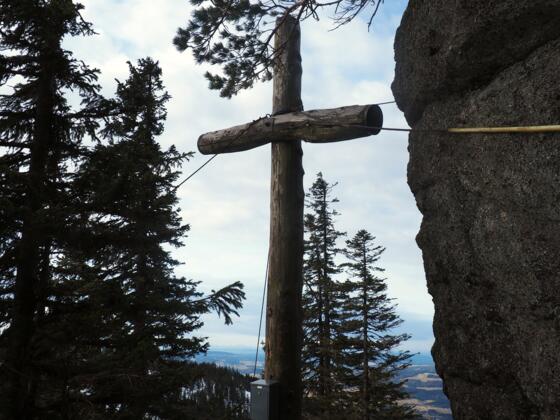 Kreuz unter Schönbergfelsen 1305m