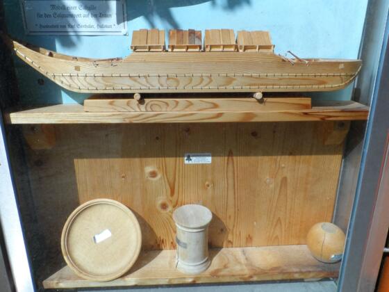 Modell einer Salzzille (Infotafel)