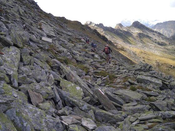 Blokkenveld van de Stubnerkogel naar de Miesbichlscharte