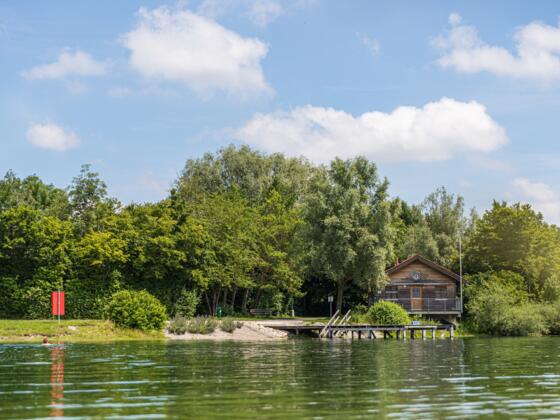 Rettungsschwimmhäusschen am Eichenauer See