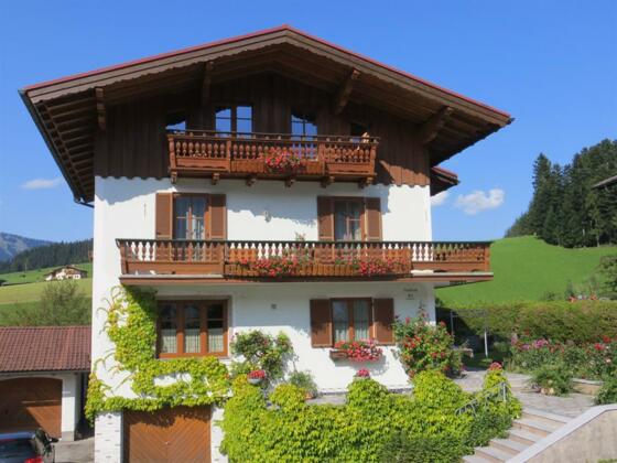 Gästehaus Lanzinger Sommer