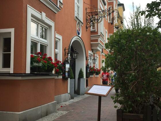 Hotel &amp; Gaststätte Zum Erdinger Weißbräu