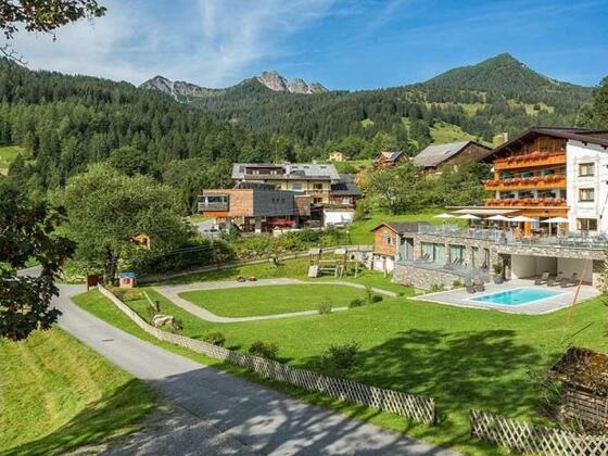 Burtschahof im Sommer