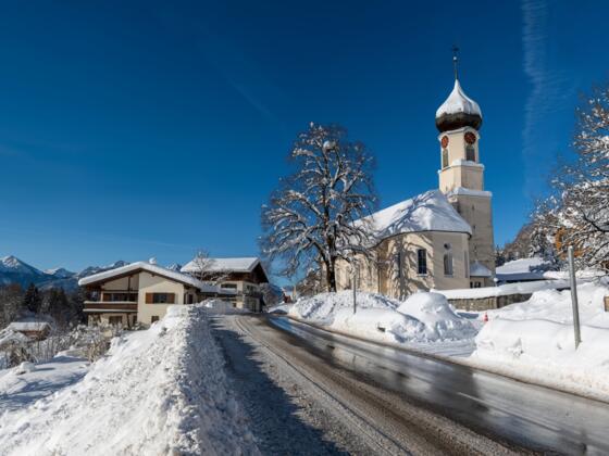 Winterliches Ortszentrum von Thüringerberg