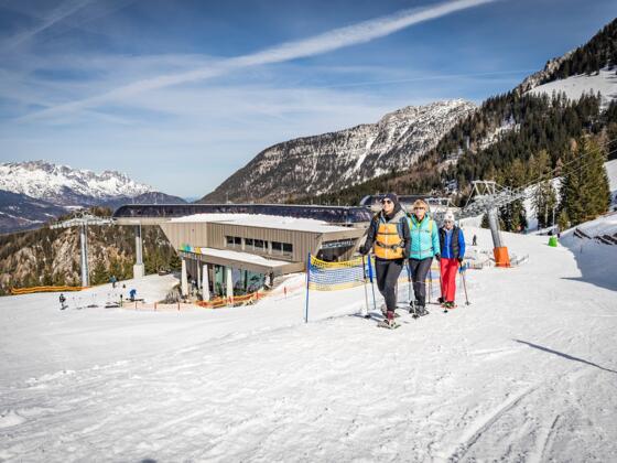 Schneeschuhwanderung an der Mittelstation der Jennerbahn
