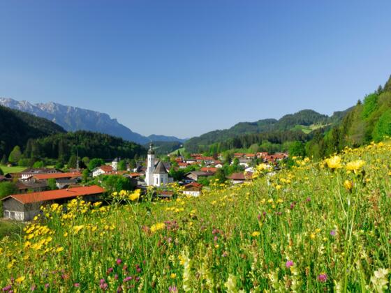 Idylle im Priental: das Bergsteigerdorf Sachrang