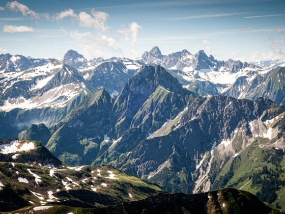 Blick zur Höfats, im Hintergrund der Krottenspitzgrat und Krottenkopf.