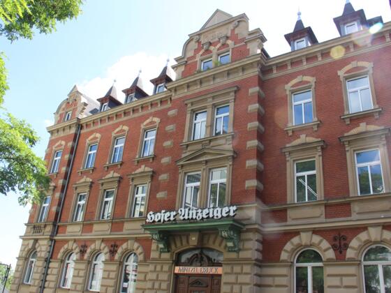 Hof - Oberer Torplatz 1