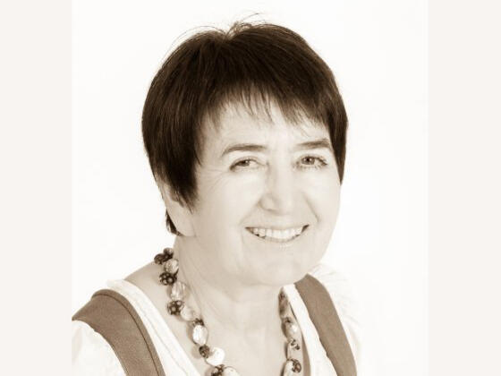 Helga Peer