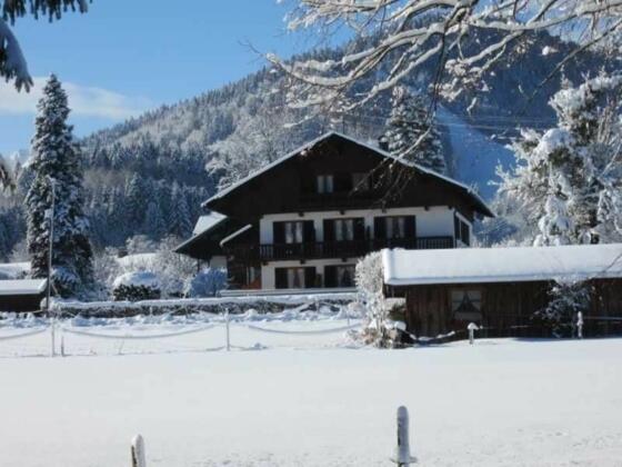 Blick von der Seepromenade auf unser Haus