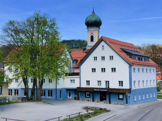 Hotel Lamm Immenstadt mit neuer Fassade